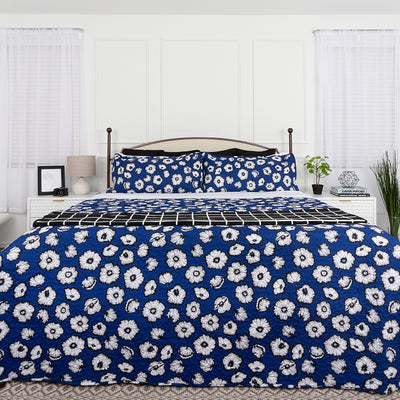 Front View of Essence Quilt Set in Blue#color_essence-blue
