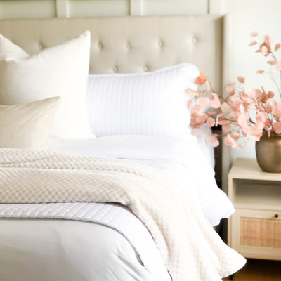Side View of Vilano Oversized Quilt Set in White#color_vilano-bright-white