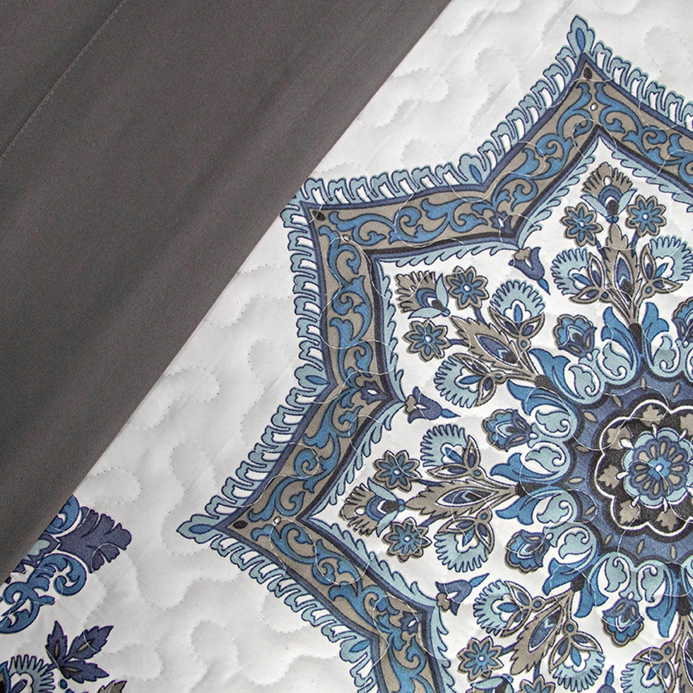 Details and Prints of Infinity Quilt Set in Blue#color_infinity-blue