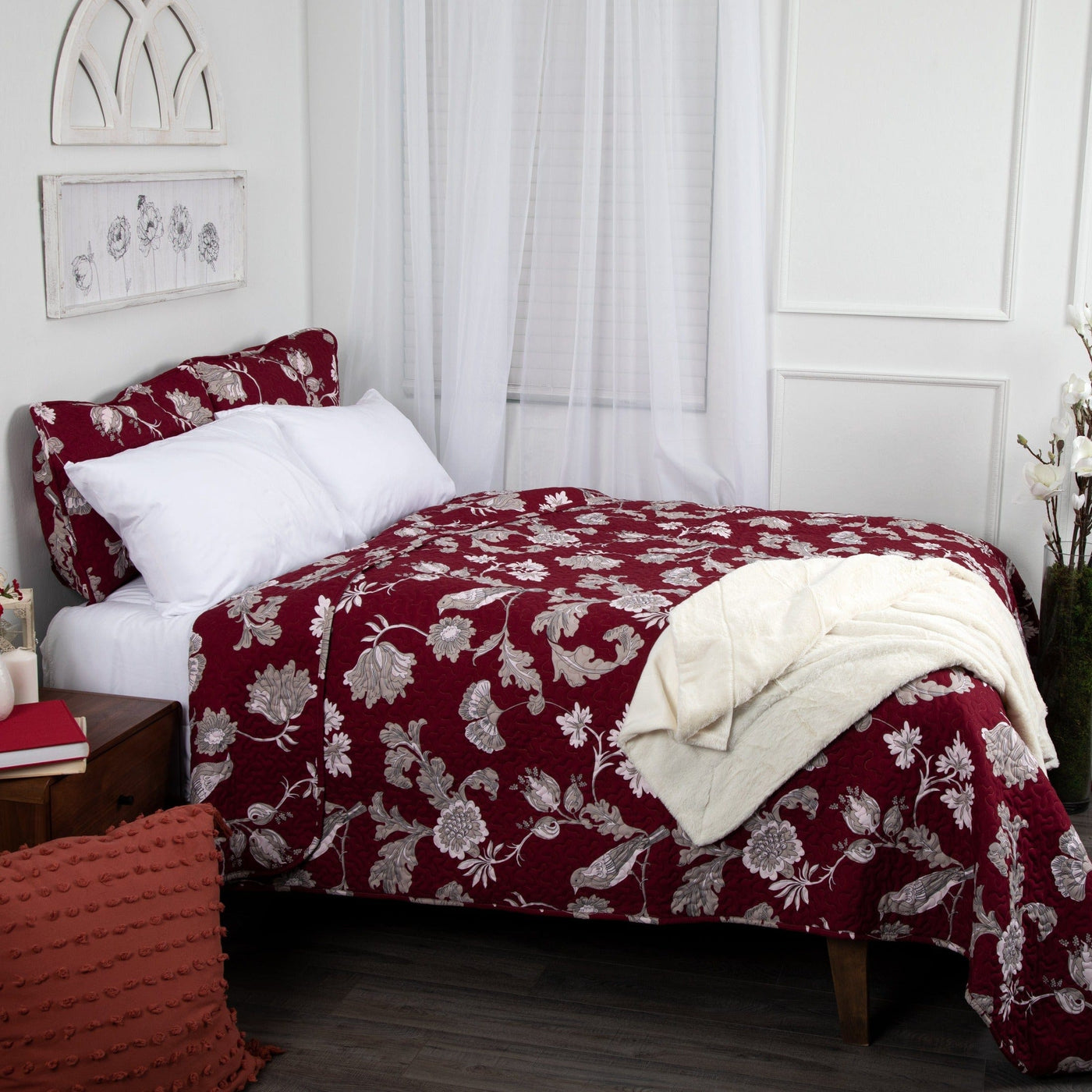 Side View of Early Spring Reversible Quilt Set in Red#color_early-spring-red