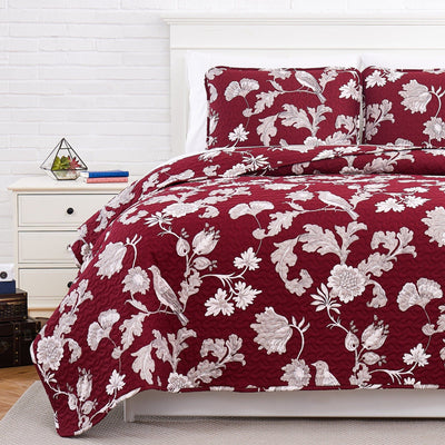 Front View of Early Spring Reversible Quilt Set in Red#color_early-spring-red