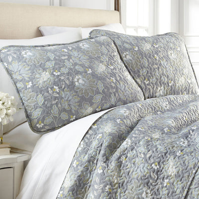 Infinite Blossom Reversible Quilt Set in Steel Blue#color_all