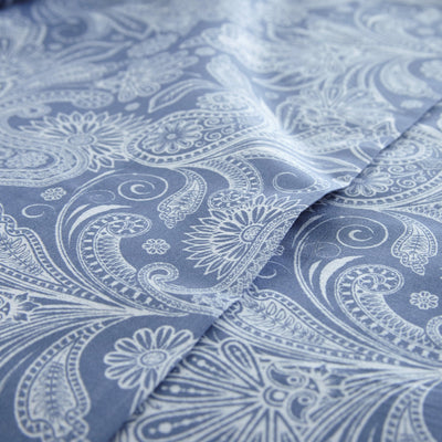 Details and Patterns of Perfect Paisley Sheet Set in Blue#color_perfect-paisley-blue-with-white
