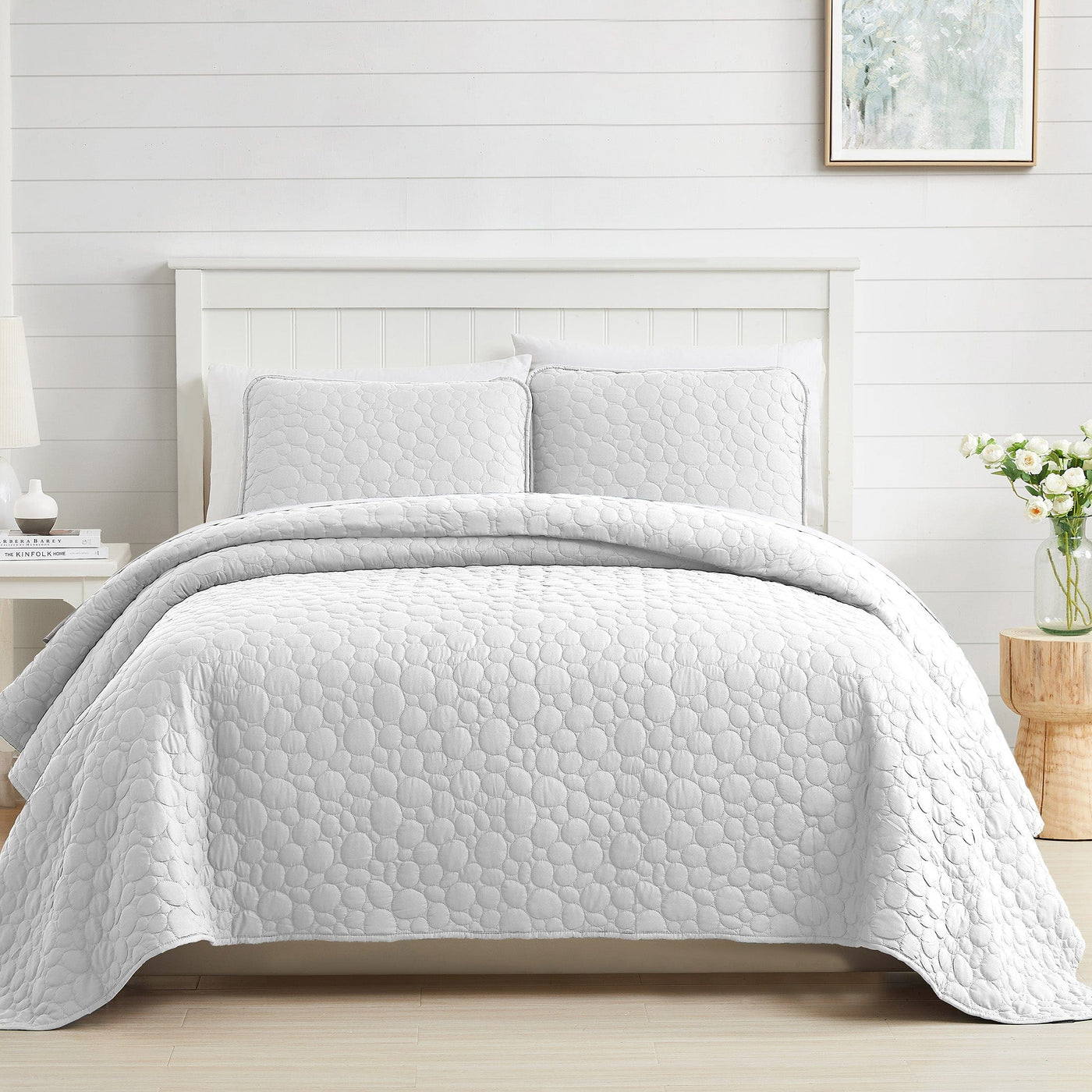 Front View of Pebbles Oversized Quilt Set in White#color_pebble-white