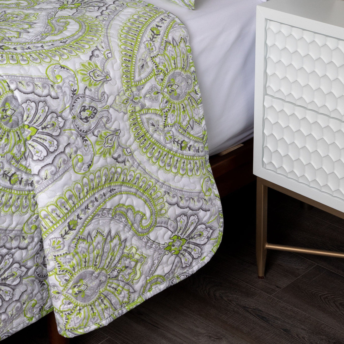 Details and Prints of Pure Melody Quilt Set in Green#color_pure-melody-green