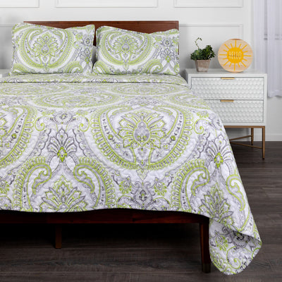 Front View of Pure Melody Quilt Set in Green#color_pure-melody-green