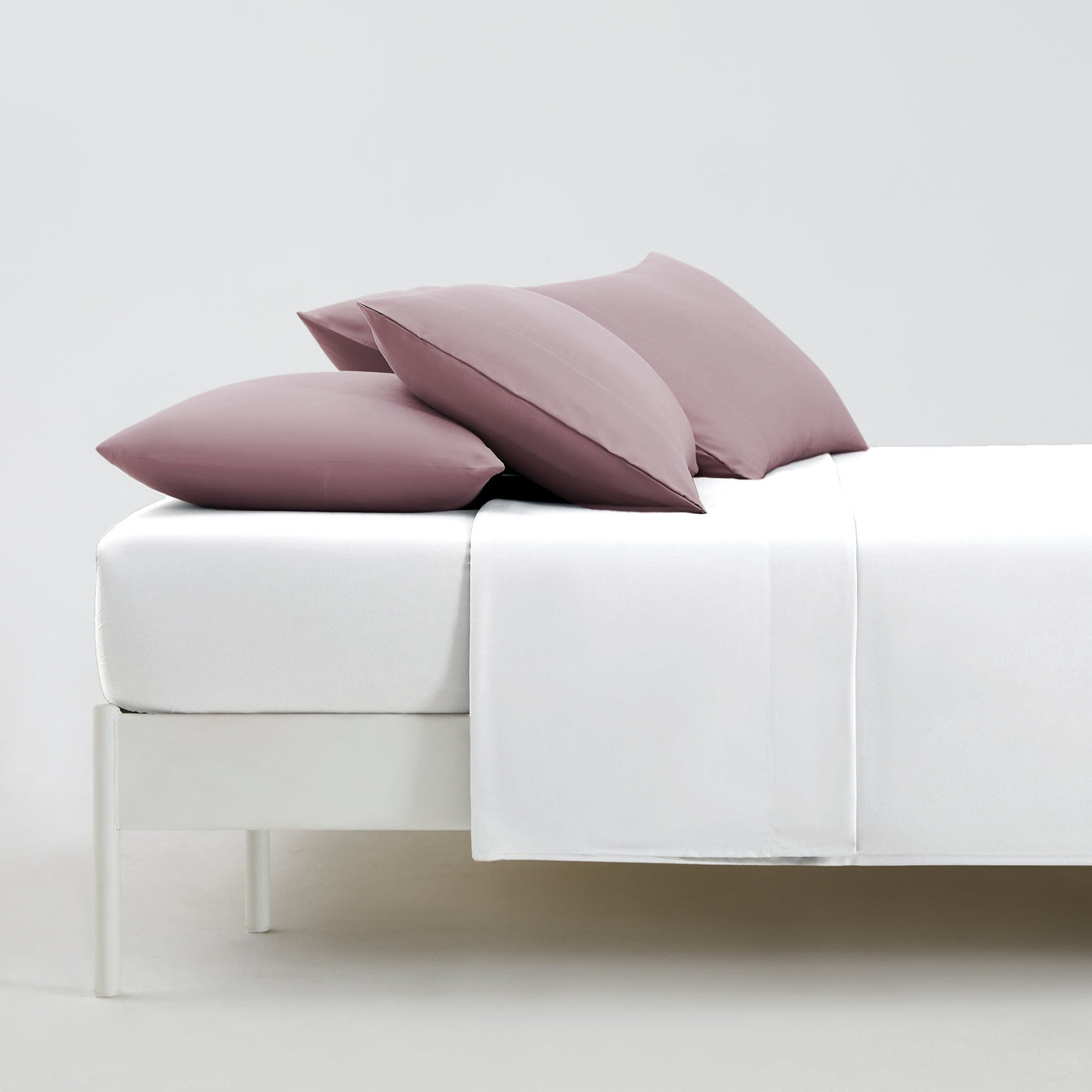 Side View of Vilano 4PC Pillowcase Set in Lavender#color_vilano-lavender