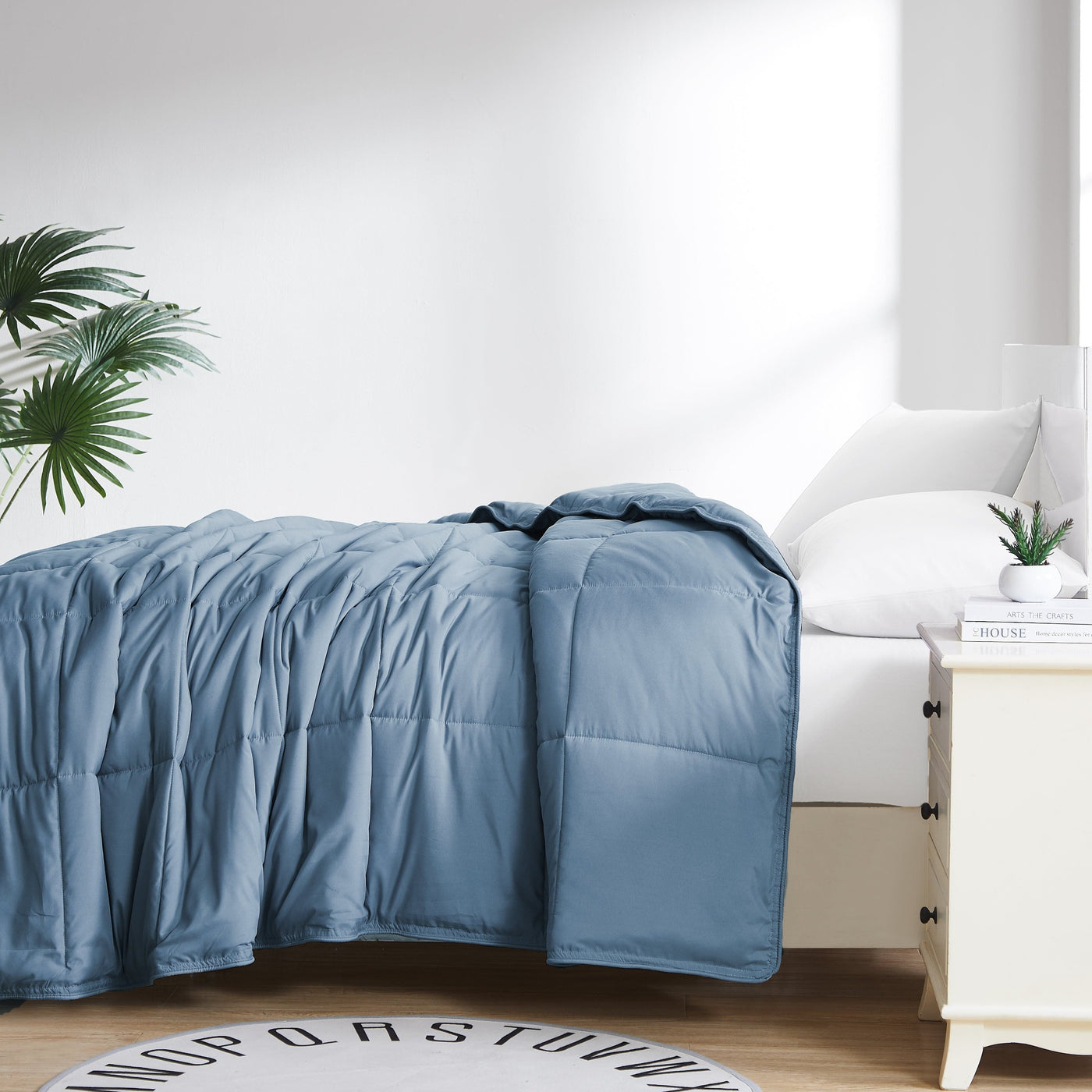 Side View of Vilano Down Alternative Comforter in Coronet Blue#color_vilano-coronet-blue