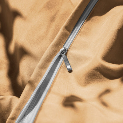 Close Up Image of Zipper Enclosure of Vilano Duvet Cover Set in Gold#color_vilano-gold
