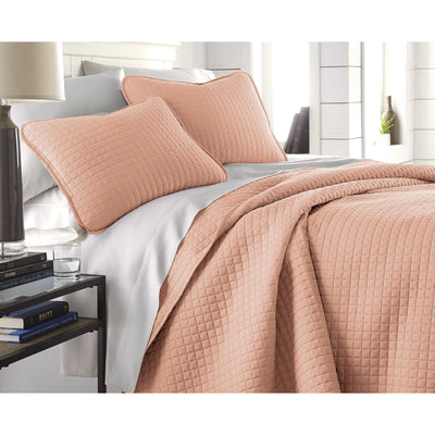 Angled View of Vilano Oversized Quilt Set in Blush #color_vilano-blush