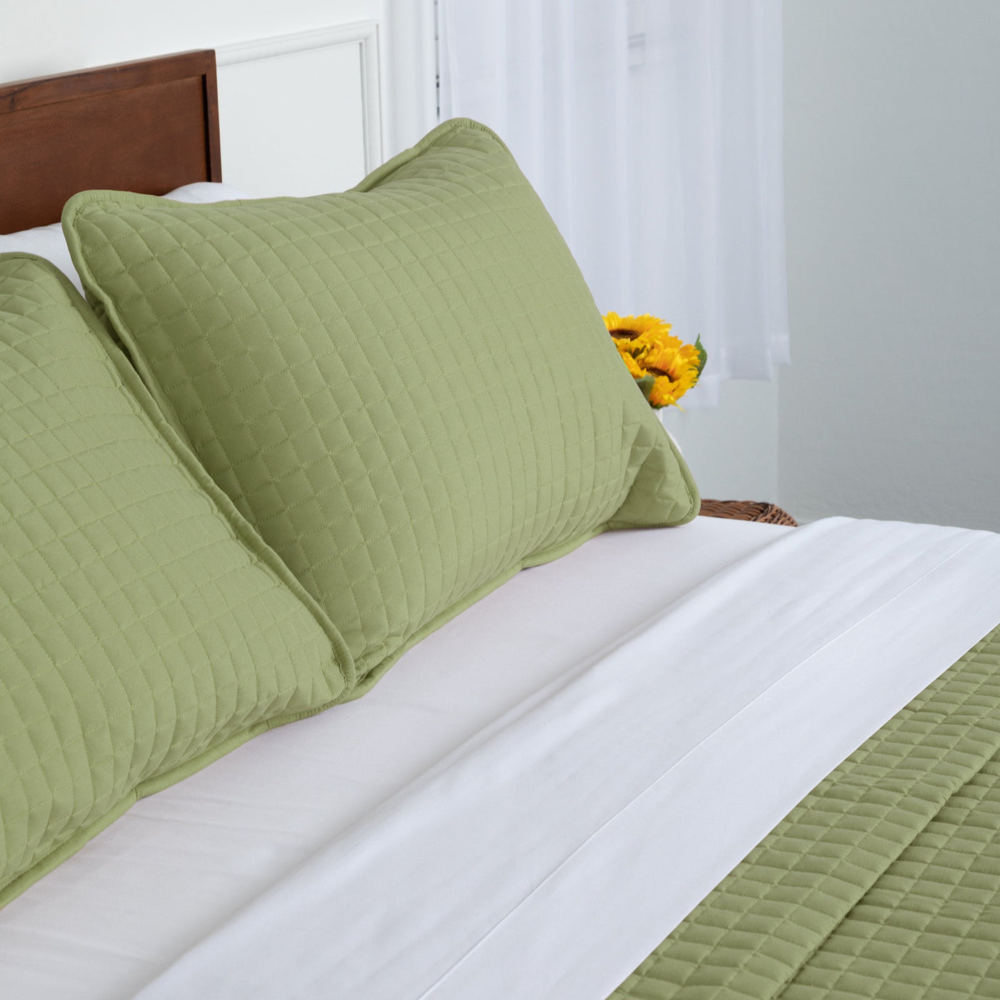 Side View of Vilano Oversized Quilt Set in Sage Green#color_vilano-sage-green