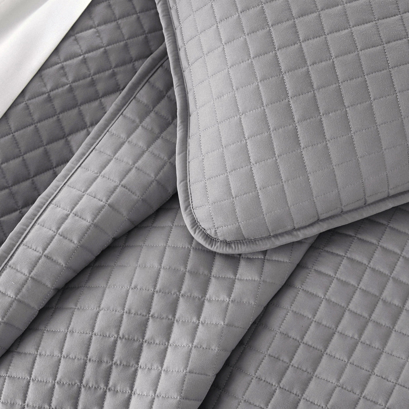 Detailed Stitching of Vilano Oversized Quilt Set in Grey #color_vilano-steel-gray
