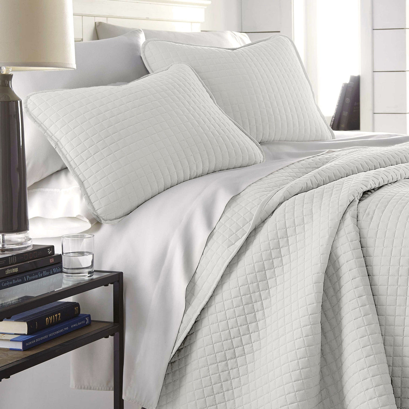  Angled View of Vilano Oversized Quilt Set in Light Grey #color_vilano-light-grey