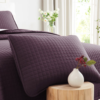 Close Up View of Vilano Quilted Shams in Purple#color_vilano-purple