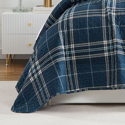 Details and Prints of Vilano Plaid 6-Piece Quilt Bedding Set in Blue#color_plaid-blue