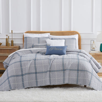 Front View of Vilano Plaid 6-Piece Quilt Bedding Set in Grey#color_plaid-grey