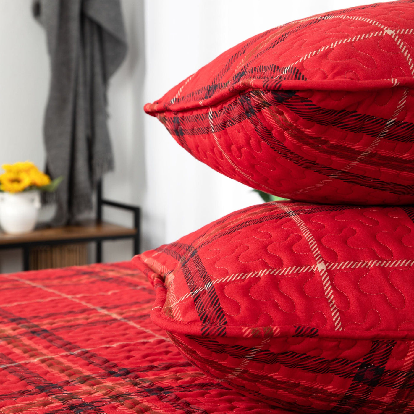 Close Up Image of Vilano Plaid Quilt Set in Red Pillow Shams#color_plaid-red