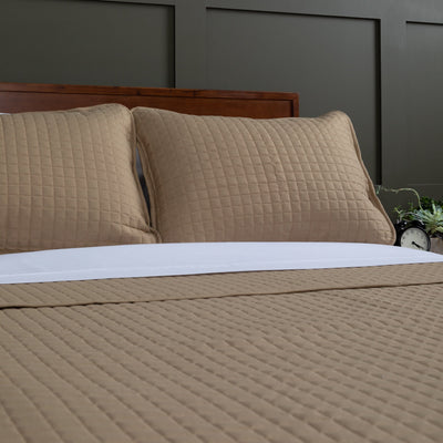 Side View of Vilano Oversized Quilt Set in Taupe#color_vilano-taupe