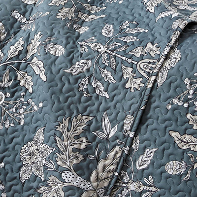 Details and Prints of Vintage Garden Quilt Set in Smokey Blue#color_vintage-smokey-blue