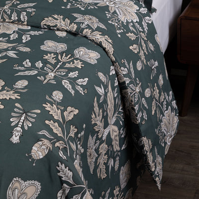 Details and Print Pattern of Vintage Garden Duvet Cover Set in Smokey Blue#color_vintage-smokey-blue