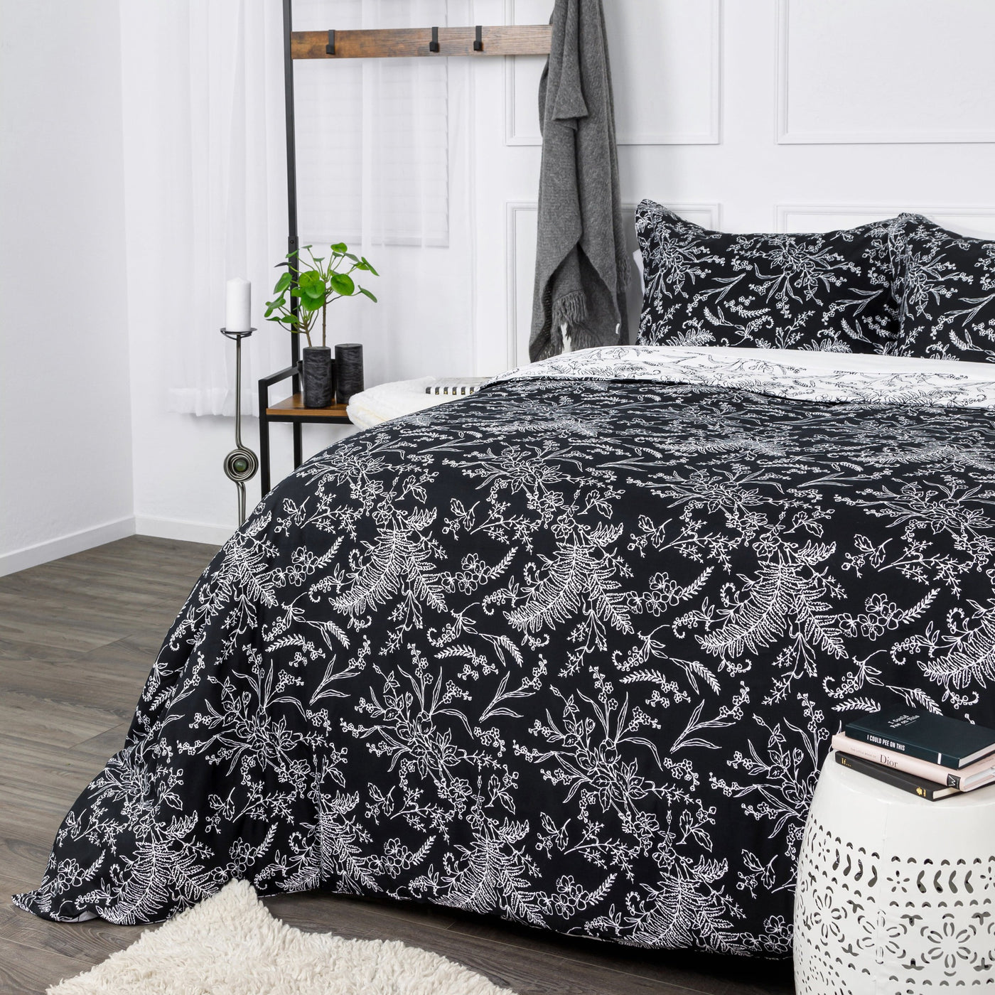 Side View of Winter Brush Reversible Comforter Set in Black#color_winter-brush-black