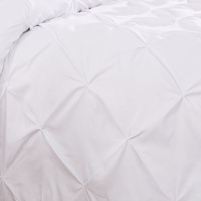 Details and Texture of Pintuck Pinch Pleated Duvet Cover Set in White#color_vilano-bright-white